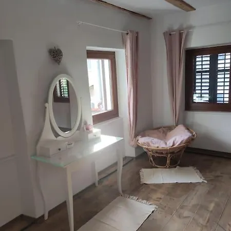 Casa Di Volce - 1801 Stone House 톨민