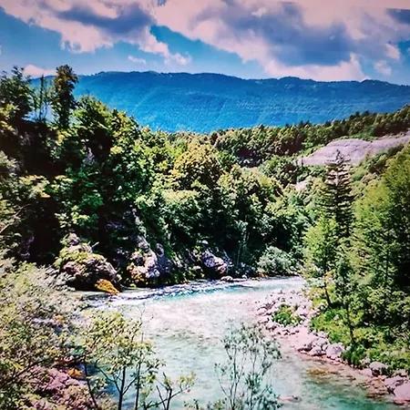 Casa Di Volce - 1801 Stone House * トールミン