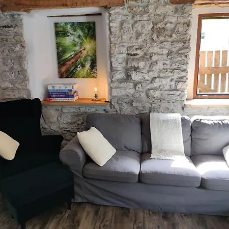 Casa Di Volce - 1801 Stone House 펜션 톨민